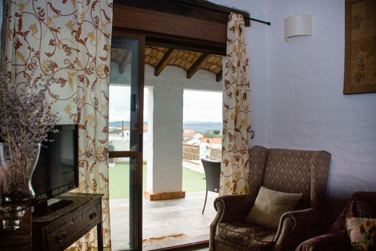 Hostal Mirador de Fuentes Fuentes de León Exterior foto