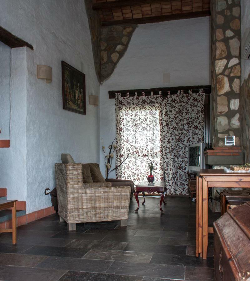 Hostal Mirador de Fuentes Fuentes de León Exterior foto